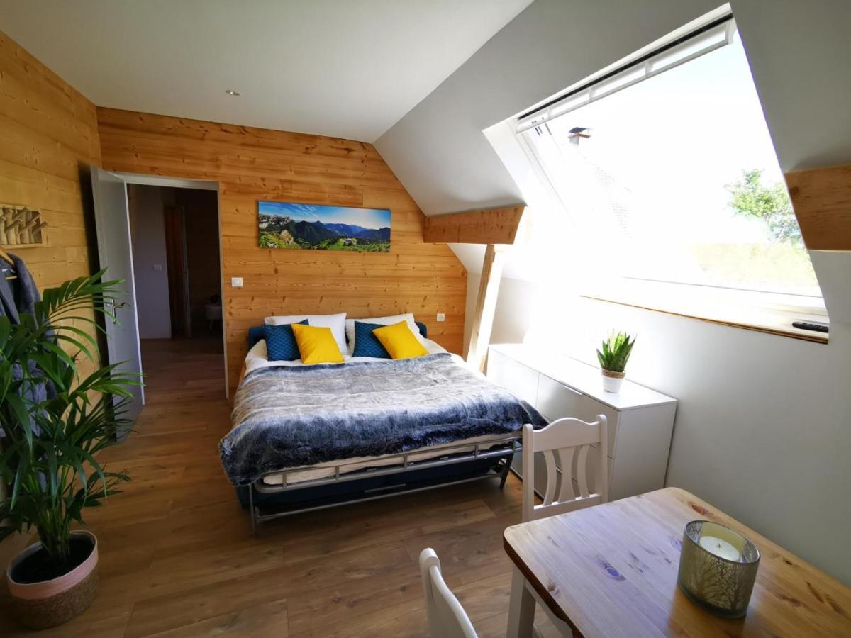 L'Etang De La Tourne Bed & Breakfast Les Marches Ngoại thất bức ảnh