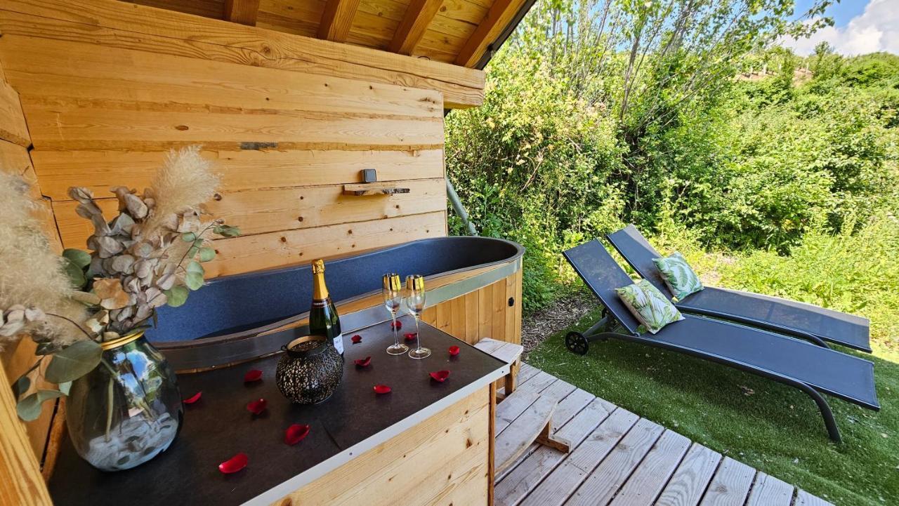 L'Etang De La Tourne Bed & Breakfast Les Marches Ngoại thất bức ảnh