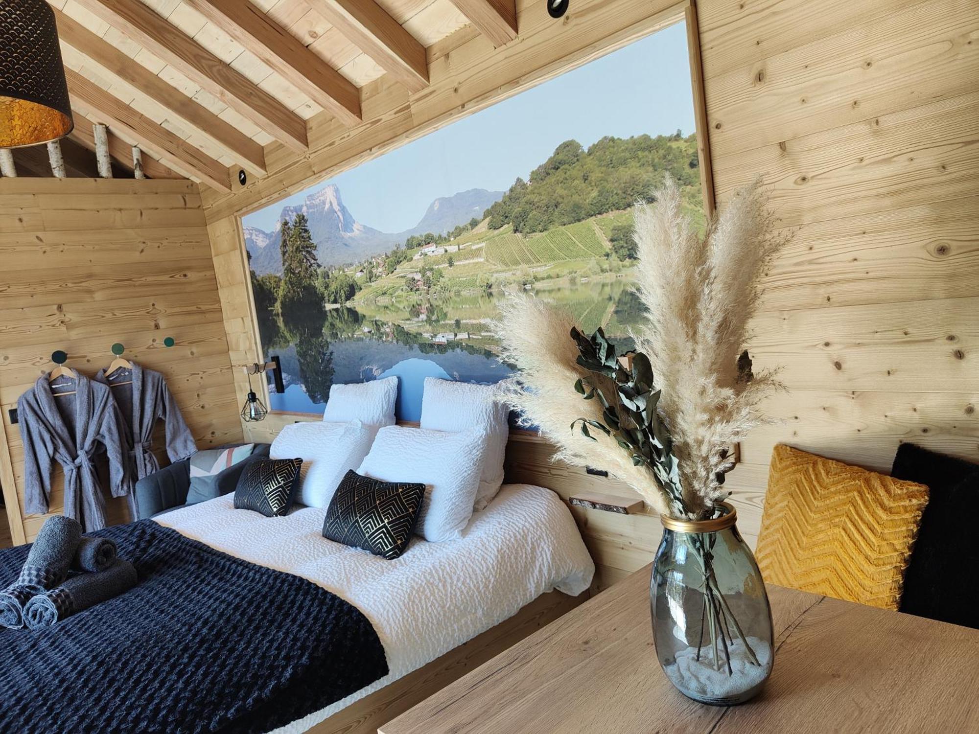 L'Etang De La Tourne Bed & Breakfast Les Marches Ngoại thất bức ảnh